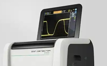 ���݃x���x�����^�OӋ��˾��ƽ�⾫���c���W